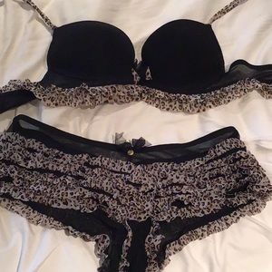 Marilyn Monroe Leopard Print Lingerie Set